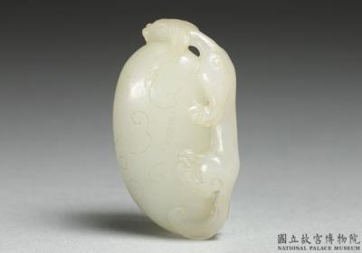 图片[2]-Jade pendant in the shape of chi-dragon, Qing dynasty (1644-1911)-China Archive